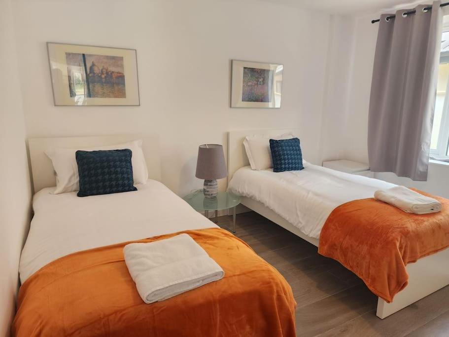 Paradigm Court, Modern 2-Bedroom Apartment F2, أكسفورد المظهر الخارجي الصورة